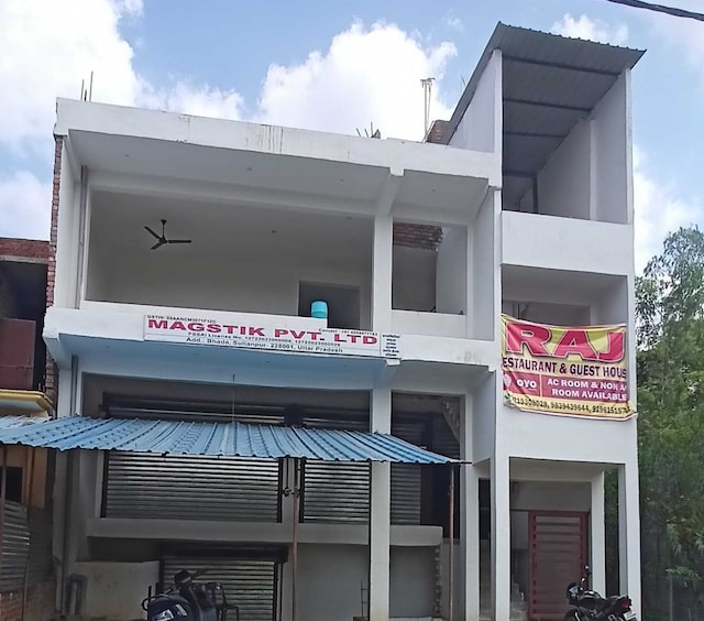 SPOT ON Raj Restaurant & Guest house