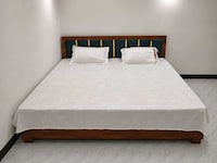 SPOT ON Raj Restaurant & Guest house