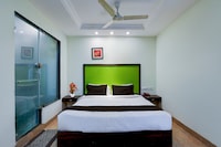 Super Townhouse Benz Circle MG Road