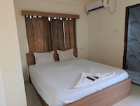 Super Hotel O Howrah Railway Station