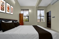 Hotel O Engineering College Sreekaryam Formerly B S Plaza