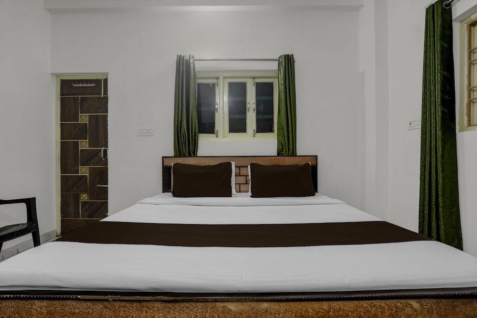 Hotel O K K Guest House, Anisabad, Patna