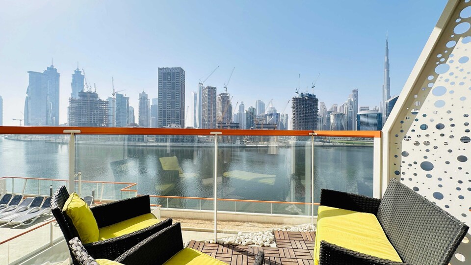 OYO HOME 1602 Premium 2bed Apartment At Dsc Giovanni Suites , Dubai Marina, Dubai