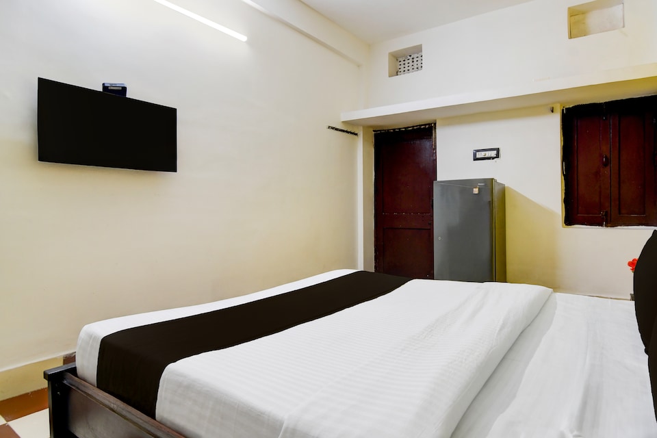 Hotel O Rasulgarh Square Bus Stop Formerly Hotel Rose Inn, VaniVihar Bhubaneswar, Bhubaneswar