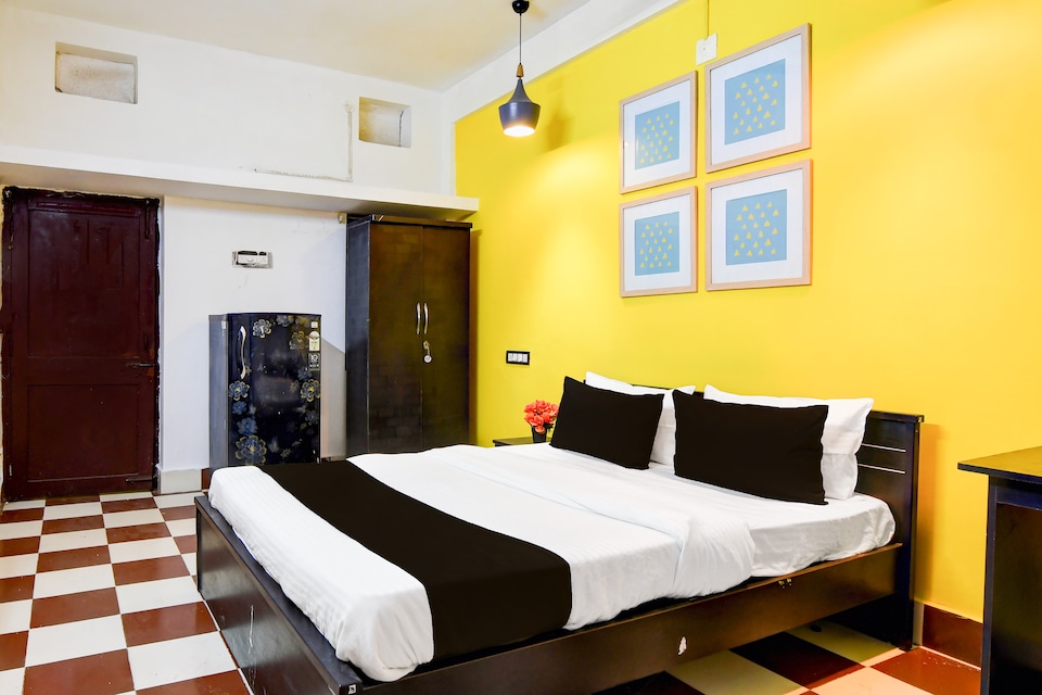 Hotel O Rasulgarh Square Bus Stop Formerly Hotel Rose Inn, VaniVihar Bhubaneswar, Bhubaneswar