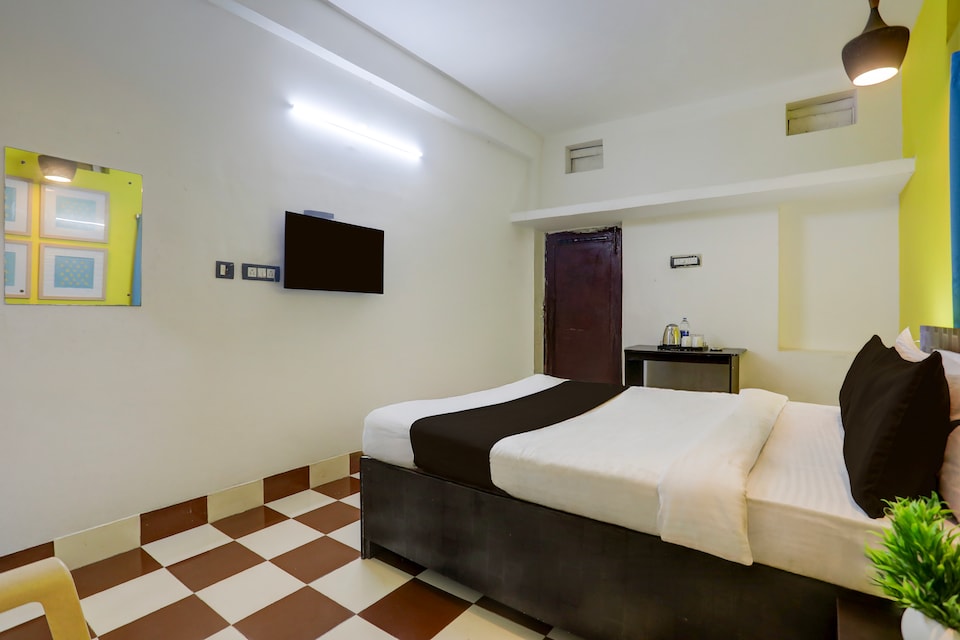 Hotel O Rasulgarh Square Bus Stop Formerly Hotel Rose Inn, VaniVihar Bhubaneswar, Bhubaneswar