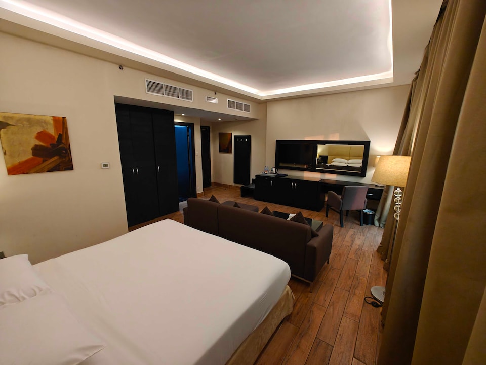 Sunday Mangrove Corniche Hotel, Ras Al Khaimah, Dafan Al Khor, Ras-Al-Khaimah