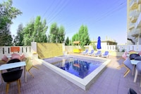 Sunday Mangrove Corniche Hotel, Ras Al Khaimah