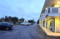 Economy Inn By Townhouse Merrillville US 30 