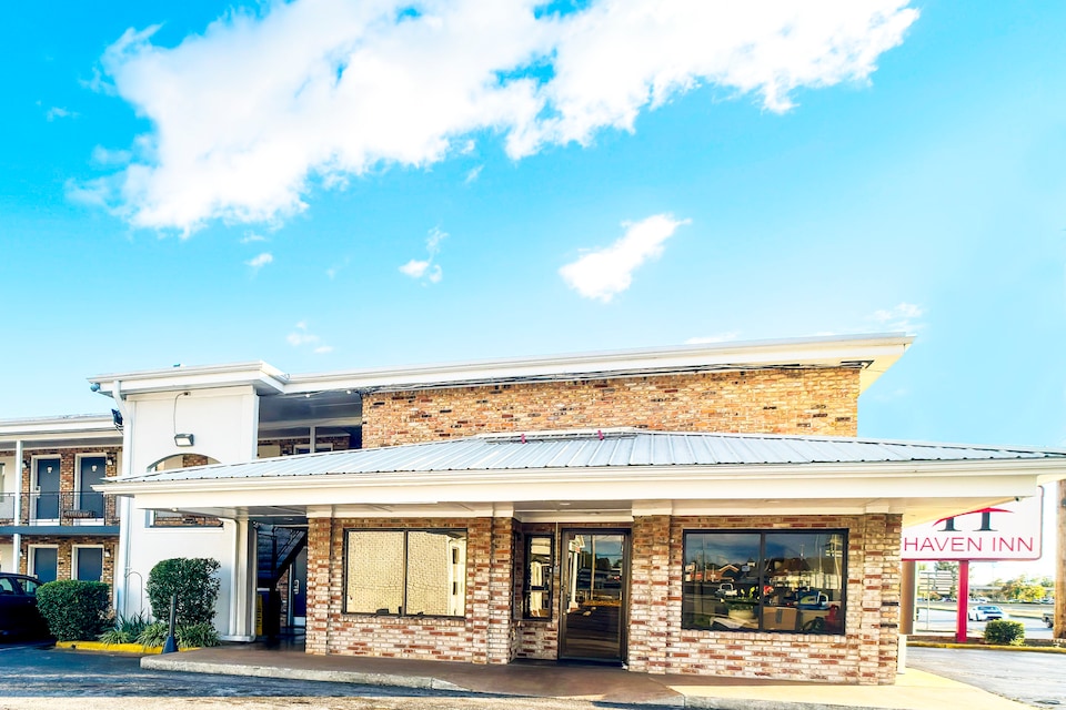 Hotel O Haven Inn Huntsville AL US 72, Huntsville South AL, Huntsville AL