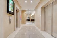 OYO 94837 Apartment Ekki Tower