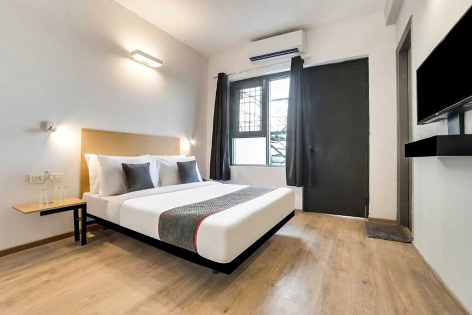 Townhouse Oak Cochin International Airport, Ankamaly Airport Kochi, Kochi