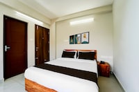Super Townhouse Oak Cochin International Airport