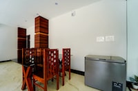 Super Townhouse Oak Cochin International Airport