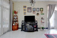 OYO 94841 Alodia Homestay Family