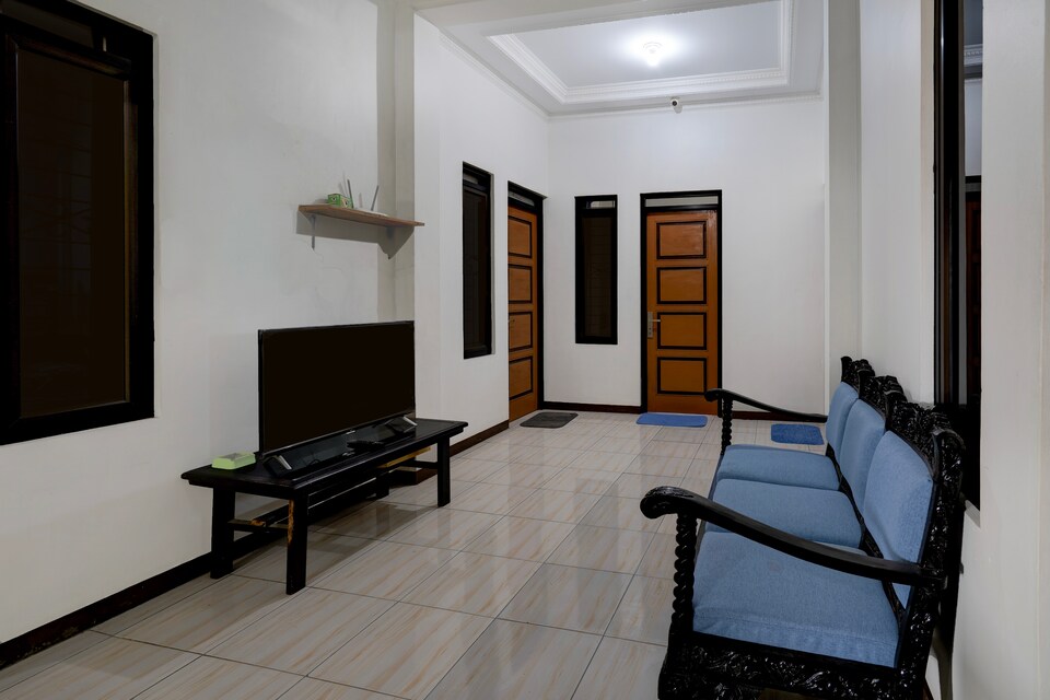 Hotel O 94843 Syariah Hj. Lilis Sukabumi, Sukabumi, Sukabumi