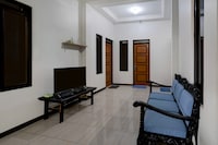 Hotel O 94843 Syariah Hj. Lilis Sukabumi