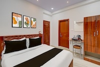 Super Townhouse Telapur Junction Formerly Fortune Inn