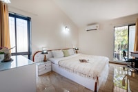 Villa Trizi by DanCenter | 4BHK | Pvt Pool with Gazebo