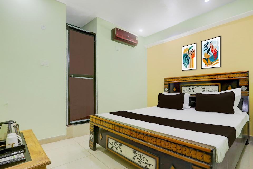 Hotel O Ansh Raj Hotel, Patna, Patna