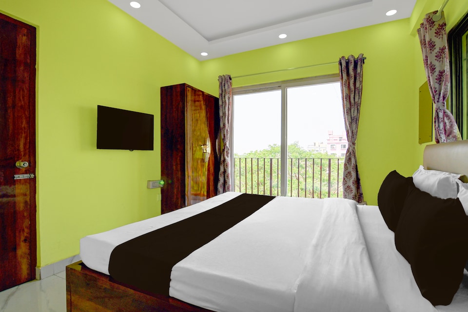 Hotel O Axis Mall New Town Formerly Jerry Guest House, Rajarhat Kolkata, Kolkata