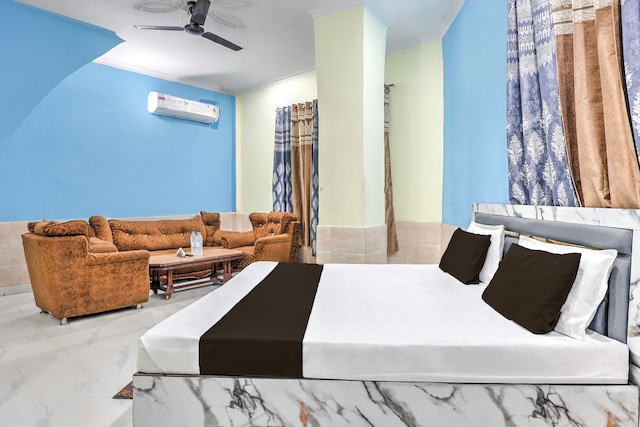 SPOT ON Royal King Guest House 