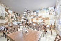 SPOT ON Royal King Guest House 