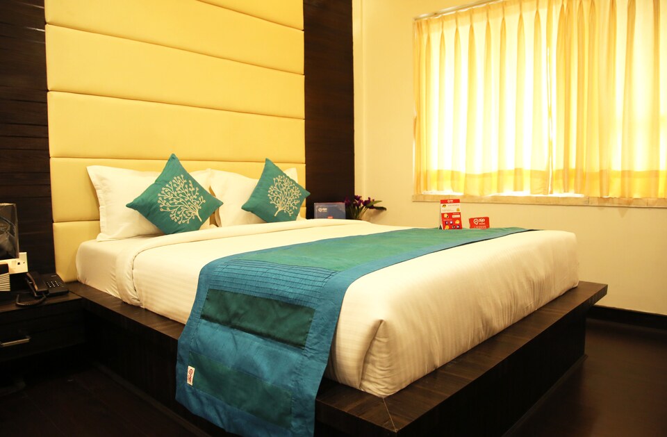 OYO 2434 near Ruby Hospital, Ruby Hospital Kolkata, Kolkata