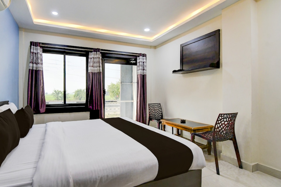 Hotel O S-Square, Bhadrak, Bhadrak