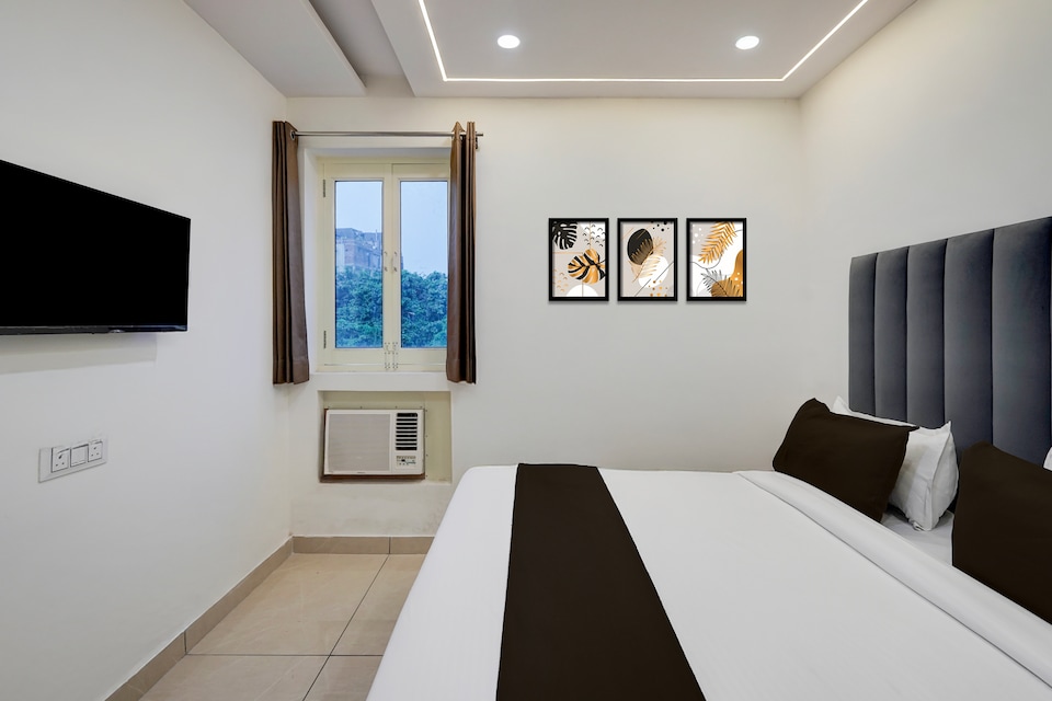 OYO 840073 HOTEL ELIBRISTHA 2.0, Meerut, Meerut