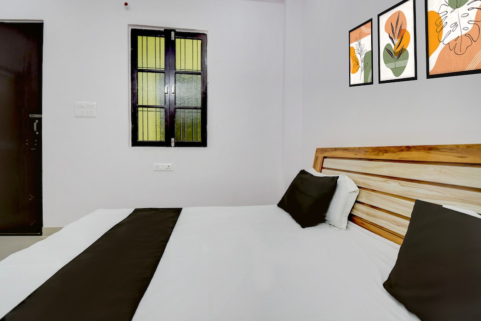 HOTEL O AS PALACE , Aliganj Lucknow, Lucknow