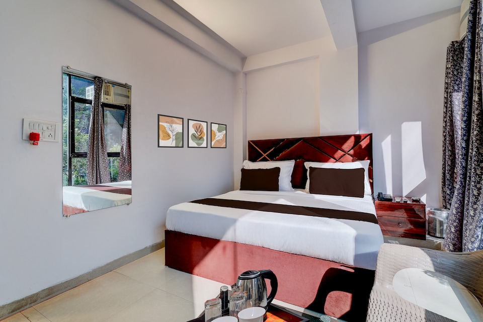 Super Collection O Sector 7 Dwarka Formerly Aakarshan Residency, Dwarka Delhi, Delhi