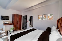 Collection O Sector 7 Dwarka Formerly Aakarshan Residency