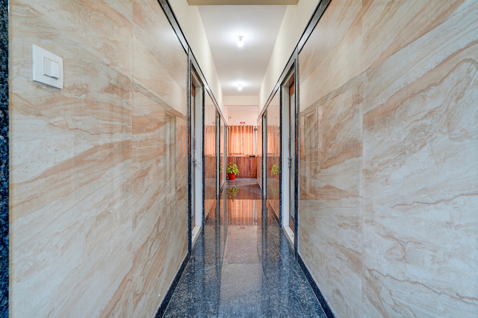Hotel O Sapthagiri Boarding and Lodging, Tumkur Road, Bangalore