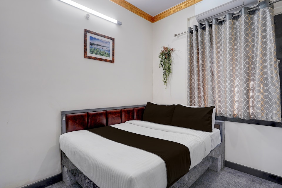 Super Townhouse Koramangala Road Complex Formerly Parkash Tower, BTM Madiwala Bangalore, Bangalore