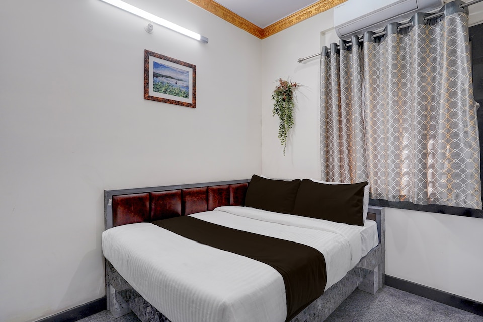 Townhouse Koramangala Road Complex Formerly Parkash Tower, BTM Madiwala Bangalore, Bangalore