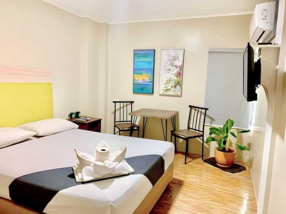 Townhouse Koramangala Road Complex Formerly Parkash Tower, BTM Madiwala Bangalore, Bangalore