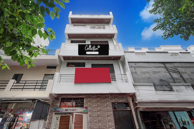 Collection O Gurdev Metro Station Kanpur Formerly Grand Sunrise