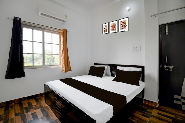 SPOT ON Hotel Gold Inn