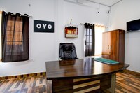 SPOT ON Hotel Gold Inn