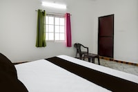 SPOT ON Hotel Gold Inn