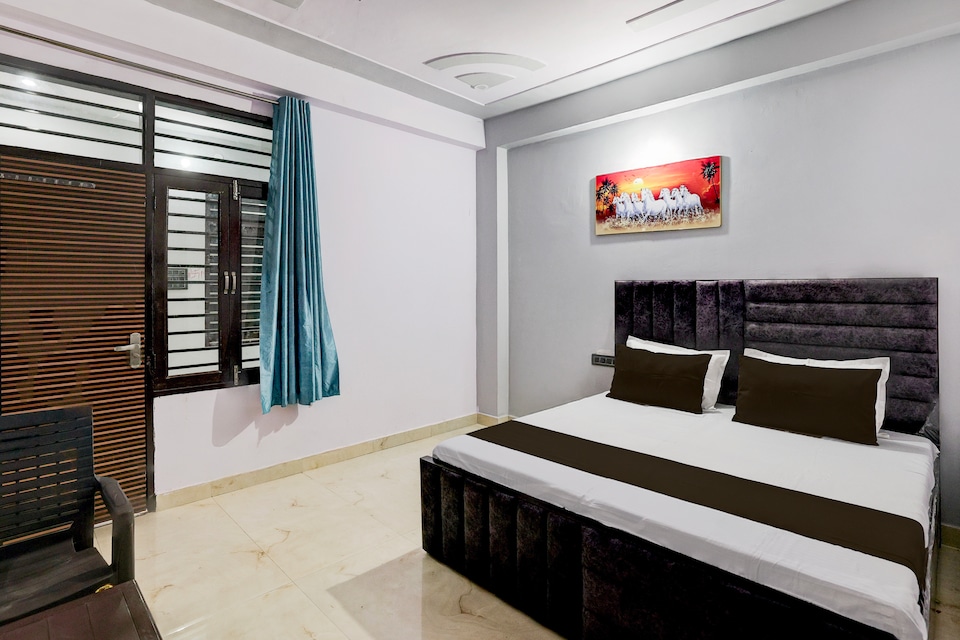 Hotel O Grand Hotel, Greater Noida, Noida