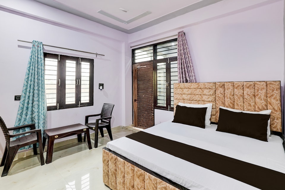 Hotel O Grand Hotel, Greater Noida, Noida