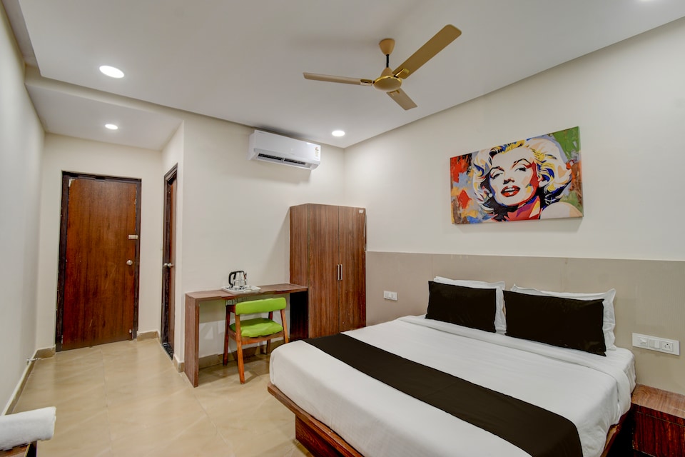 Hotel O EVA, Gachibowli, Hyderabad