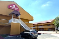 Homegate Studios & Suites San Antonio Medical Center