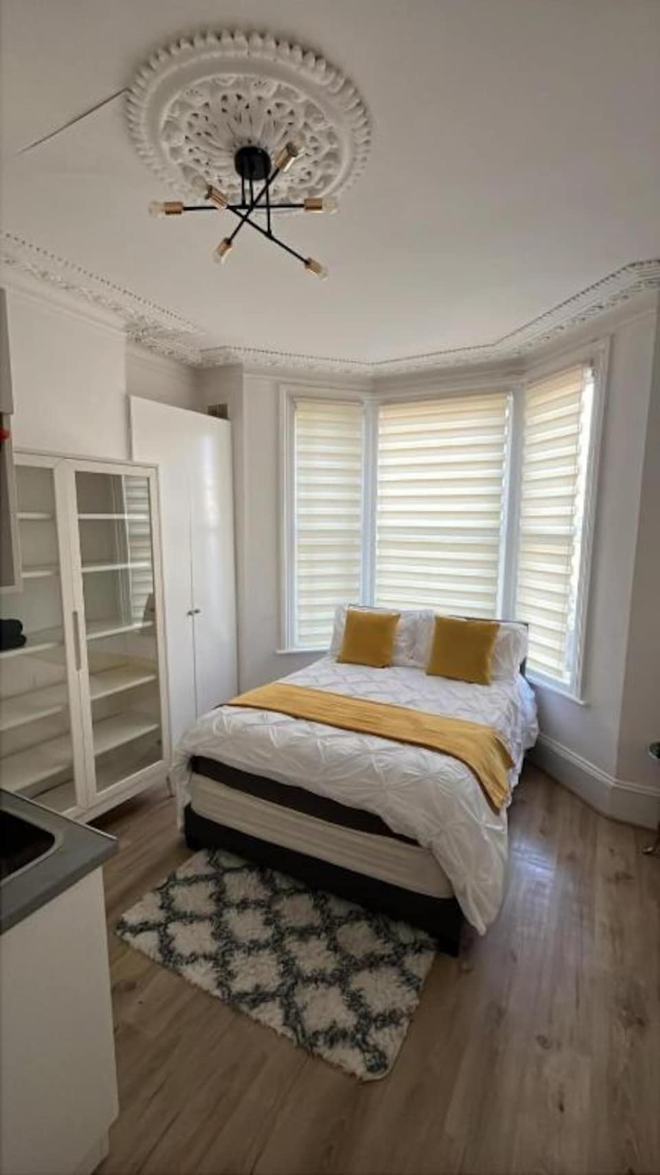 Tottenham City Stays, Opposite Seven Sisters Train Station, Hackney (Greater London), London