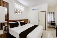 Collection O Mappedu Chennai Formerly Nitas Business Hotel