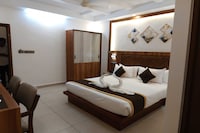 Townhouse Cochin Airport Formerly Skyluxe