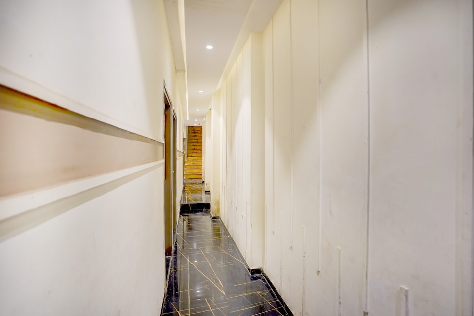 Hotel O Beverly Plaza Kurla, Mumbai Chembur-Kurla-Ghatkopar, Mumbai