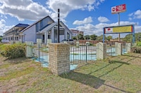 Sunset Inn Flatonia I 10 by Hotel O
